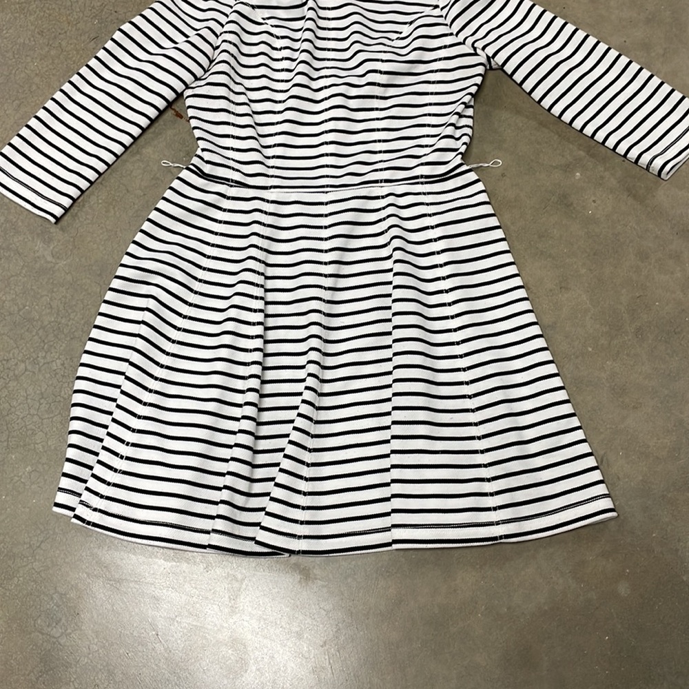 Black and white dress.  Size 10.  Ark and Co. - Picture 5 of 7